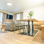 Kehr Apartment